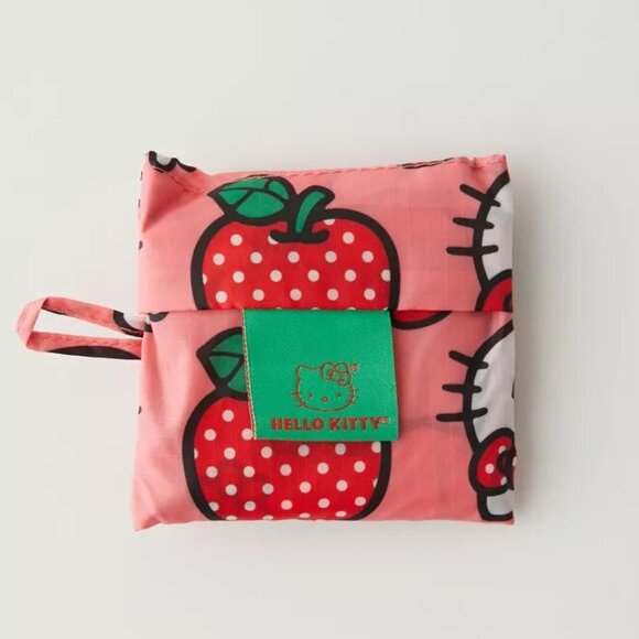 NWT Baby Baggu - Hello Kitty & Apple - Picture 3 of 5